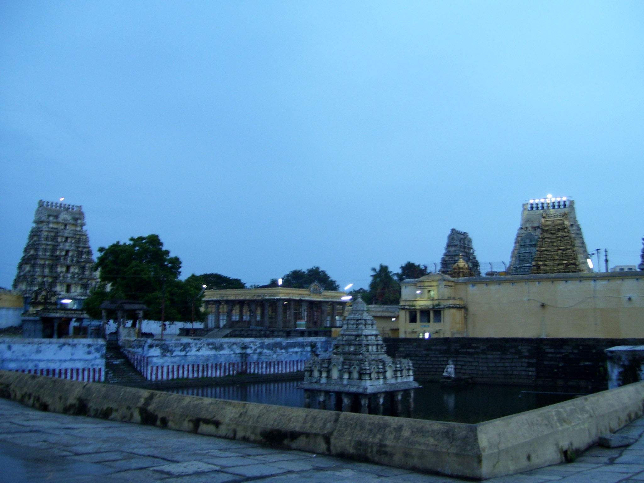 Image result for kanchi kamakshi temple rain