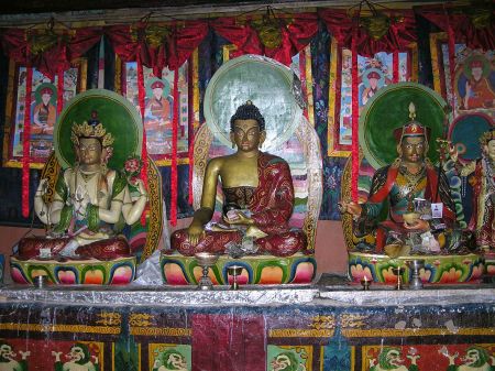 three-buddhas-zutulpuk